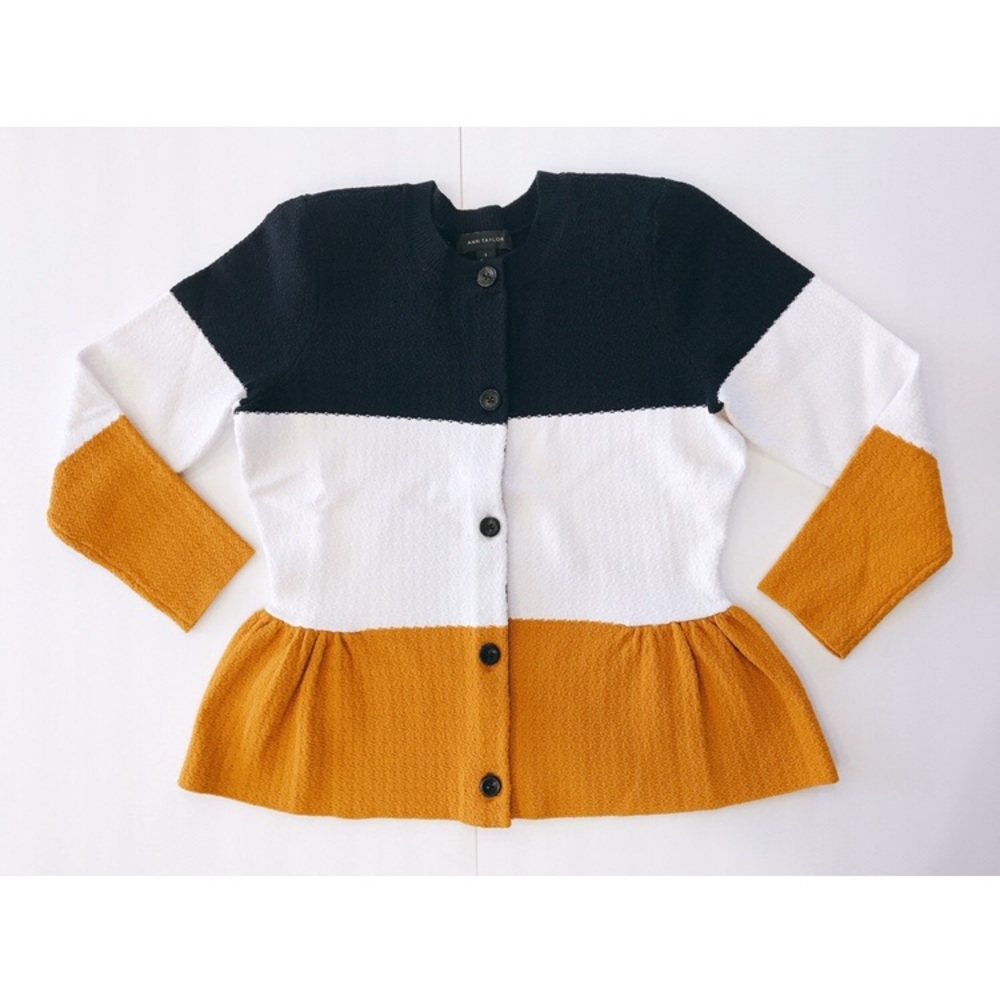 🔔Ann Taylor🔔 Striped Knit Jacket